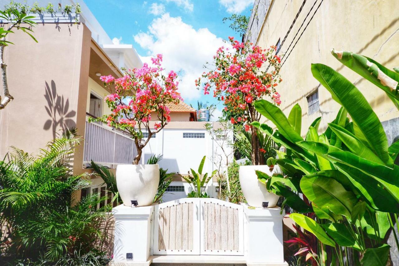 The Sloth Bali Hotel Canggu  Exterior photo