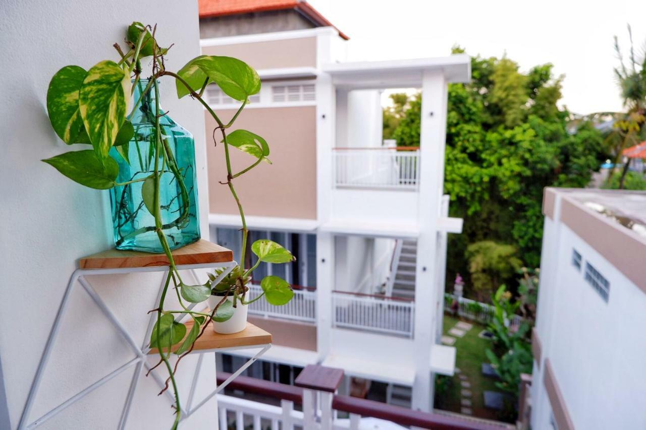 The Sloth Bali Hotel Canggu  Exterior photo